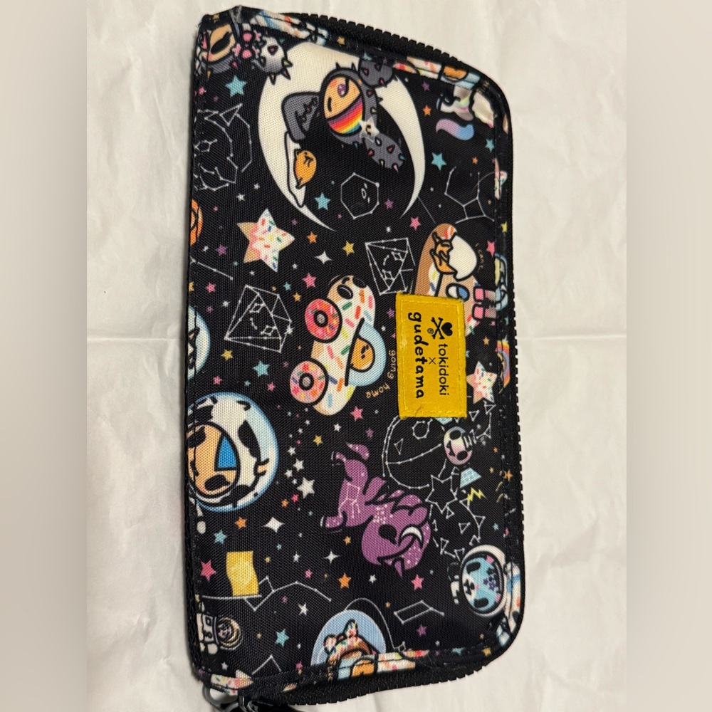 Tokidoki wallet space place